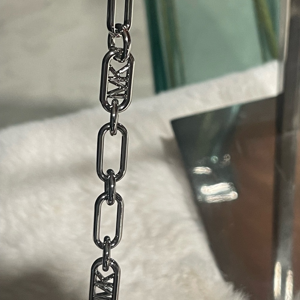 Michael Kors Deep Fuchsia Chain Pouchette - Picture 4 of 13